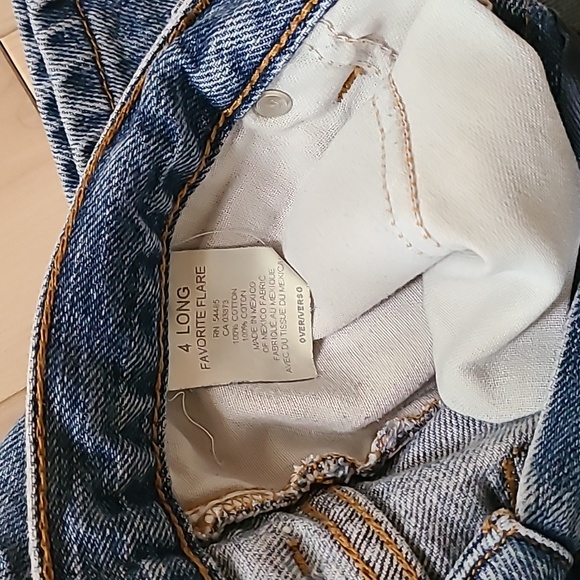 American Eagle favorite flare jeans 👖 - Picture 4 of 7